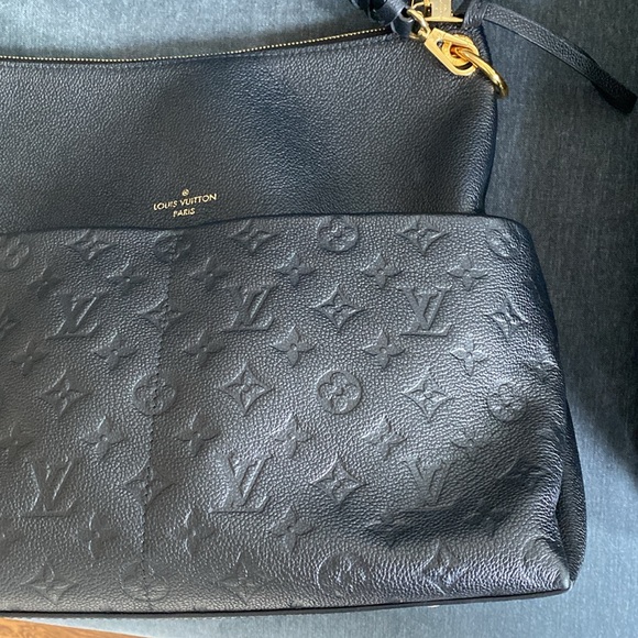 Maida Hobo Louis Vuitton 🛍️ - Picture 7 of 15